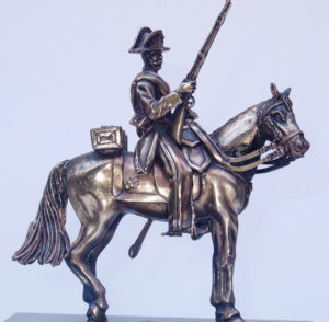 statua appuntato dei carabinieri a cavallo in bronzo massiccio su base marmo verde Guatemala